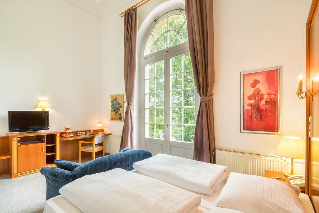 Grandhotel Esplanade Bad Nenndorf Buitenkant foto