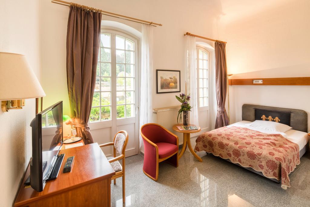 Grandhotel Esplanade Bad Nenndorf Buitenkant foto